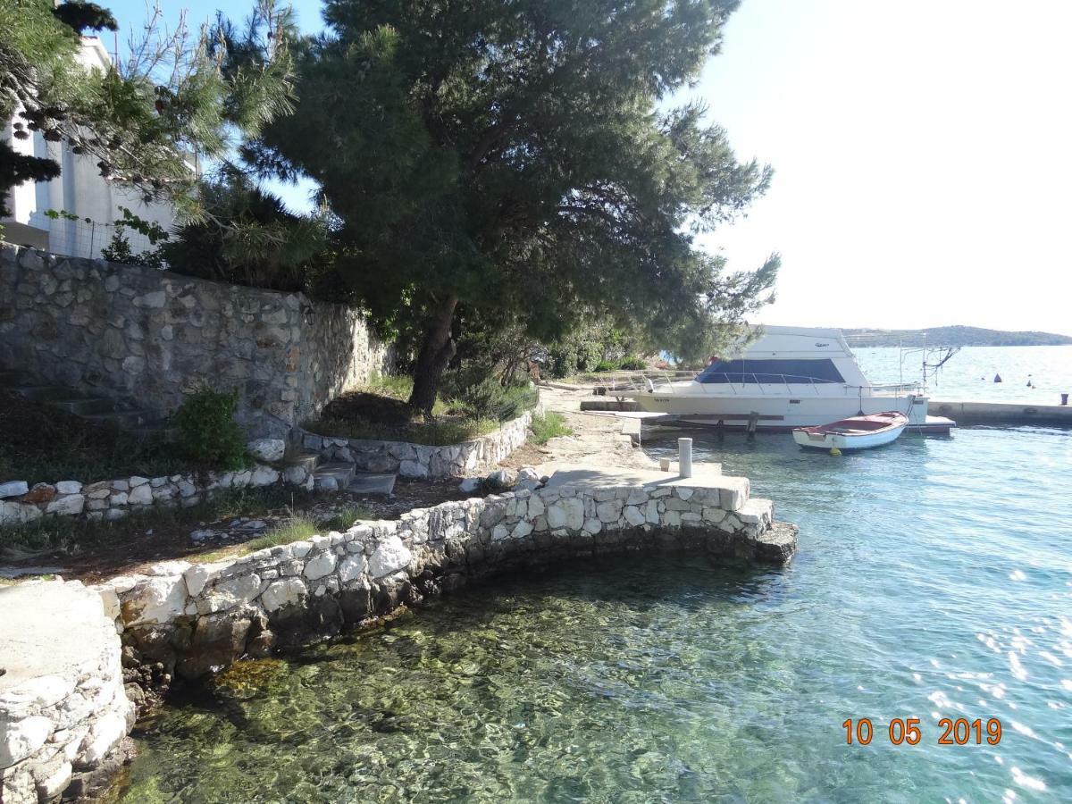 Apartment Jakov With Boat Mooring Žaborić Kültér fotó