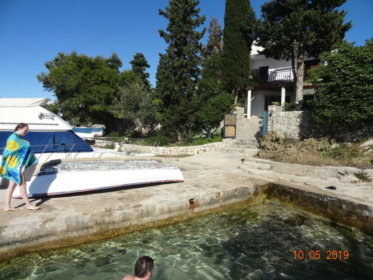 Apartment Jakov With Boat Mooring Žaborić Kültér fotó